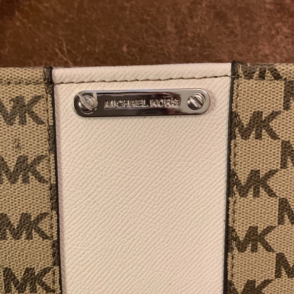 Michael Kors Fanny pack - Picture 2 of 3